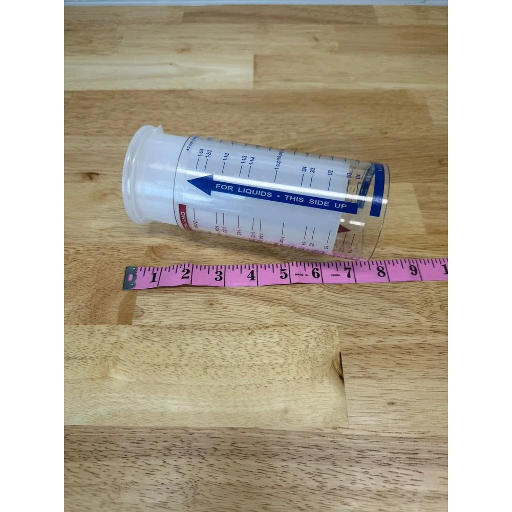 Pampered Chef Measure-All Cup 2 Cup Adjustable Liquid and Solid Measuring Tool